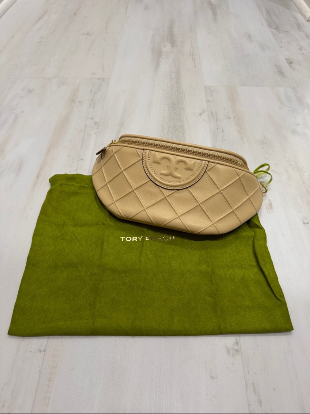 Tory Burch Fleming belt bag - Picture 6 of 8